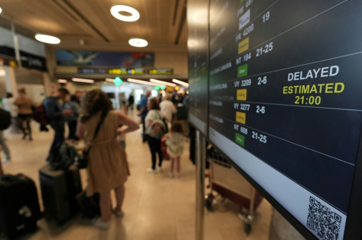 Pour les compagnies, cette protection se retourne contre leurs clients car, disent-elles, quand un avion prend du retard, elles préfèrent annuler les vols suivants avec le même appareil