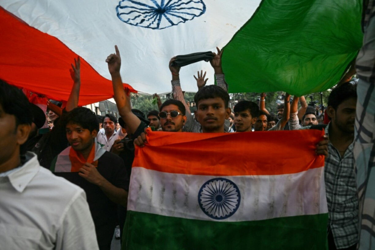 Hundreds of protesters marched in Delhi's capital against the country's electoral commission despite heavy security measures