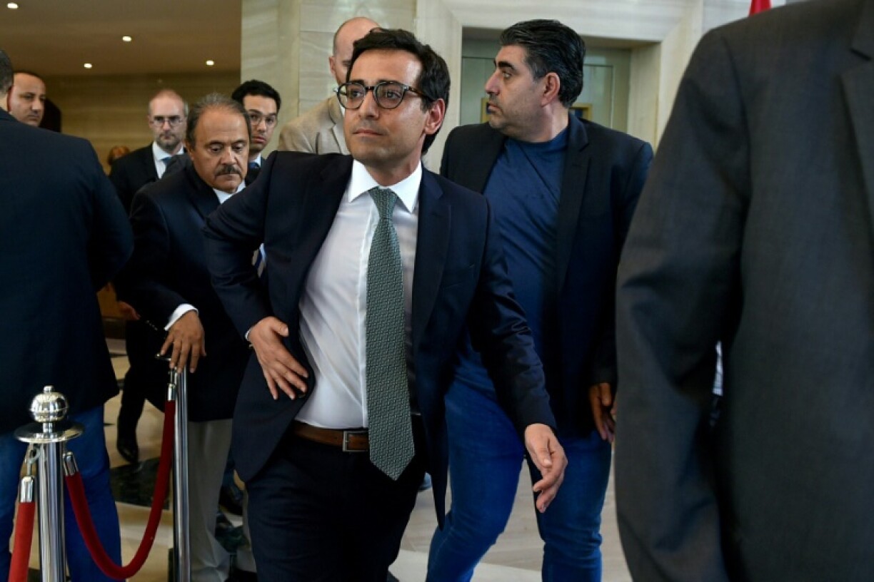 Le ministre français des Affaires étrangères, Stéphane Séjourné, arrive pour une réunion avec le président du Parlement libanais à Beyrouth, le 15 août 2024