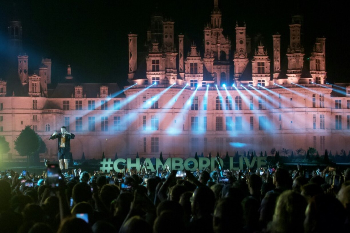 Le chanteur Dan Reynolds du groupe américain Imagine Dragons en concert au château de Chambord, le 8 septembre 2023 dans le Loir-et-Cher