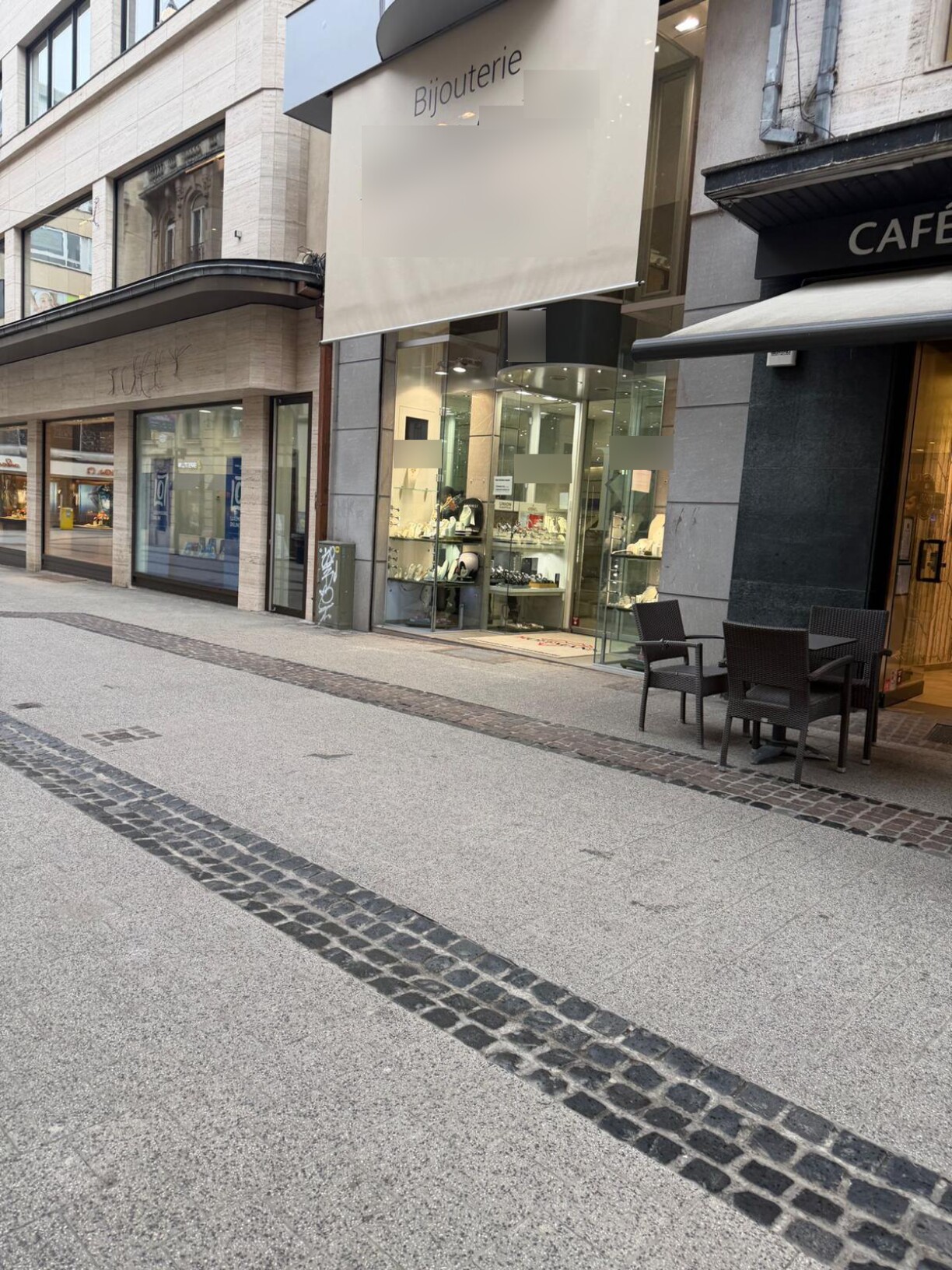 RTL-Informatiounen no war den Iwwerfall an enger Bijouterie an der Groussgaass.