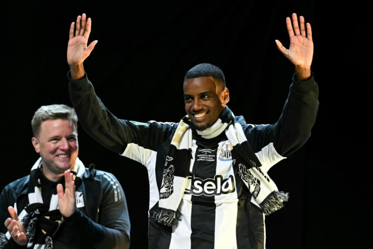 Alexander Isak wants to leave Eddie Howe's Newcastle