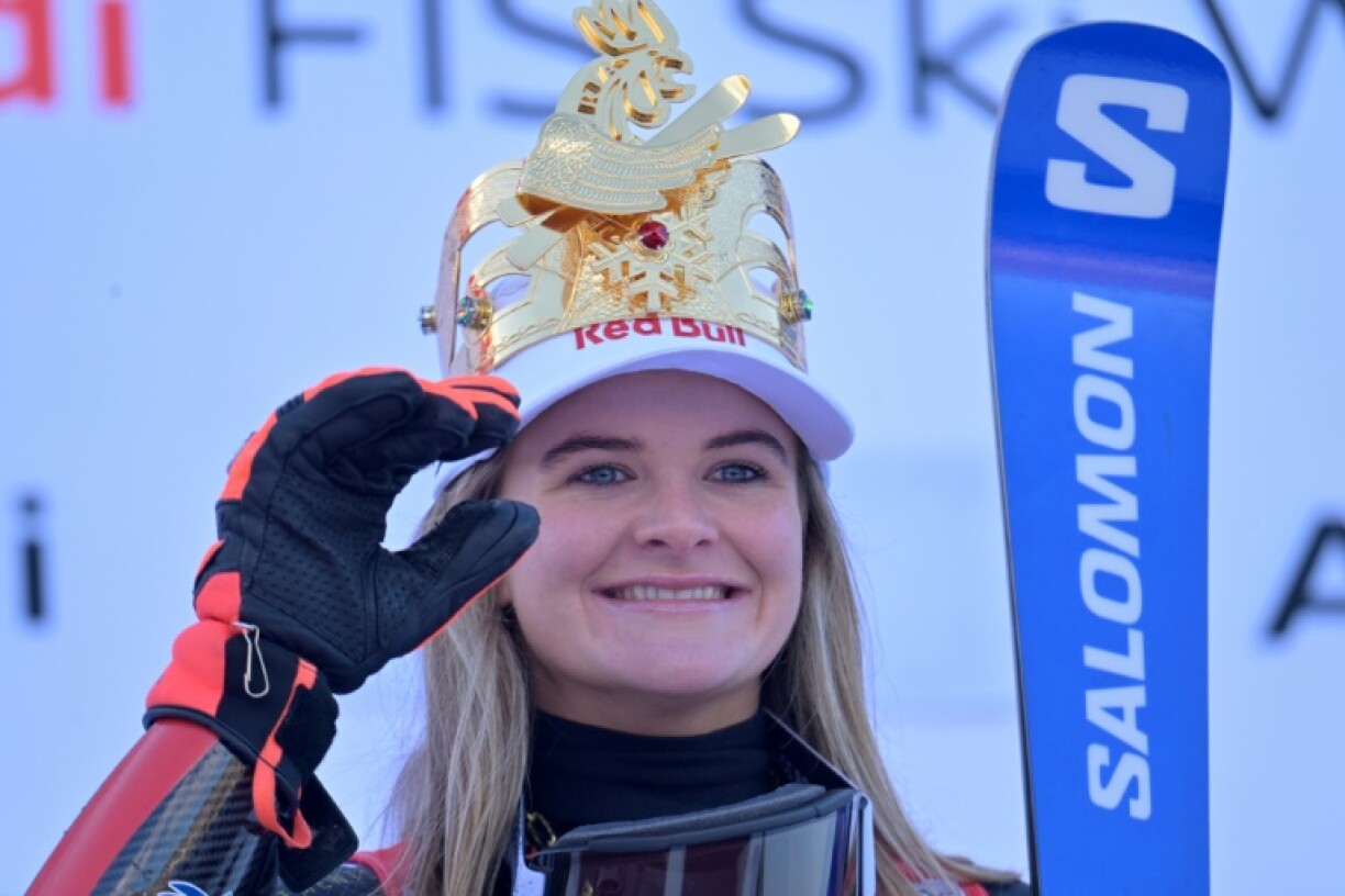 New Zealand's Alice Robinson claimed her first win of the season in the World Cup giant slalom in Kronplatz, Italy