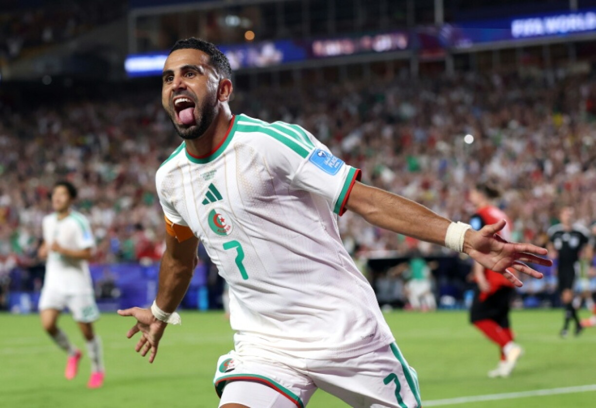L'attaquant de l'Algérie Riyad Mahrez a marqué un doublé contre l'Autriche le 27 juin 2026 à Kansas City (Missouri)