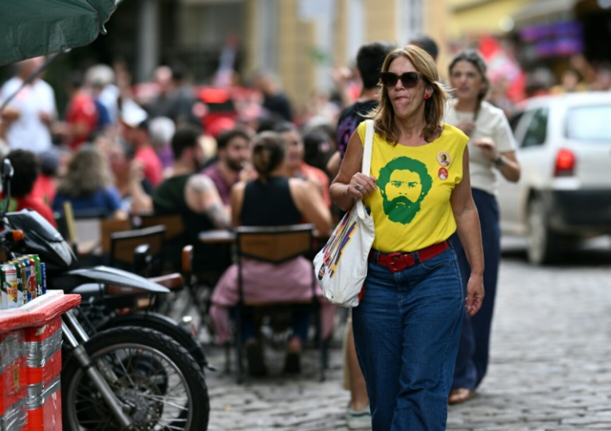 Luiz Inacio Lula da Silva's supporters in Rio de Janeiro, a Bolsonaro stronghold, are hoping against hope for the Brazilian president to secure another term