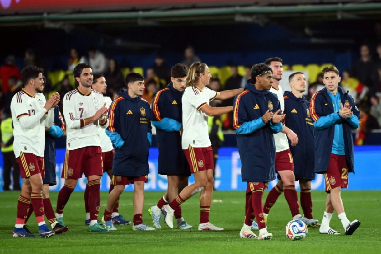 Les joueurs de la Roja après la victoire de l'Espagne face à la Serbie en match amical, le 27 mars 2026 à Villarreal