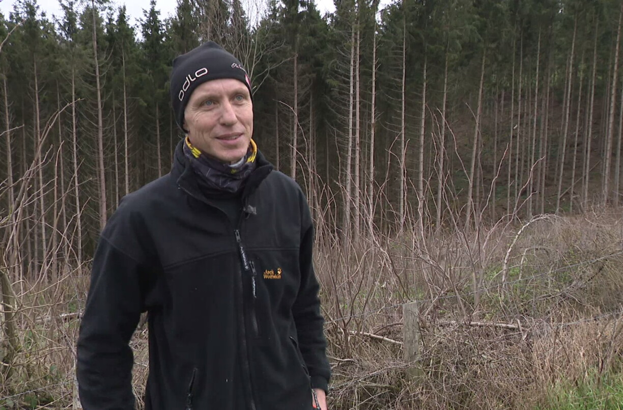 Carlo Goeres dans sa forêt de Goesdorf