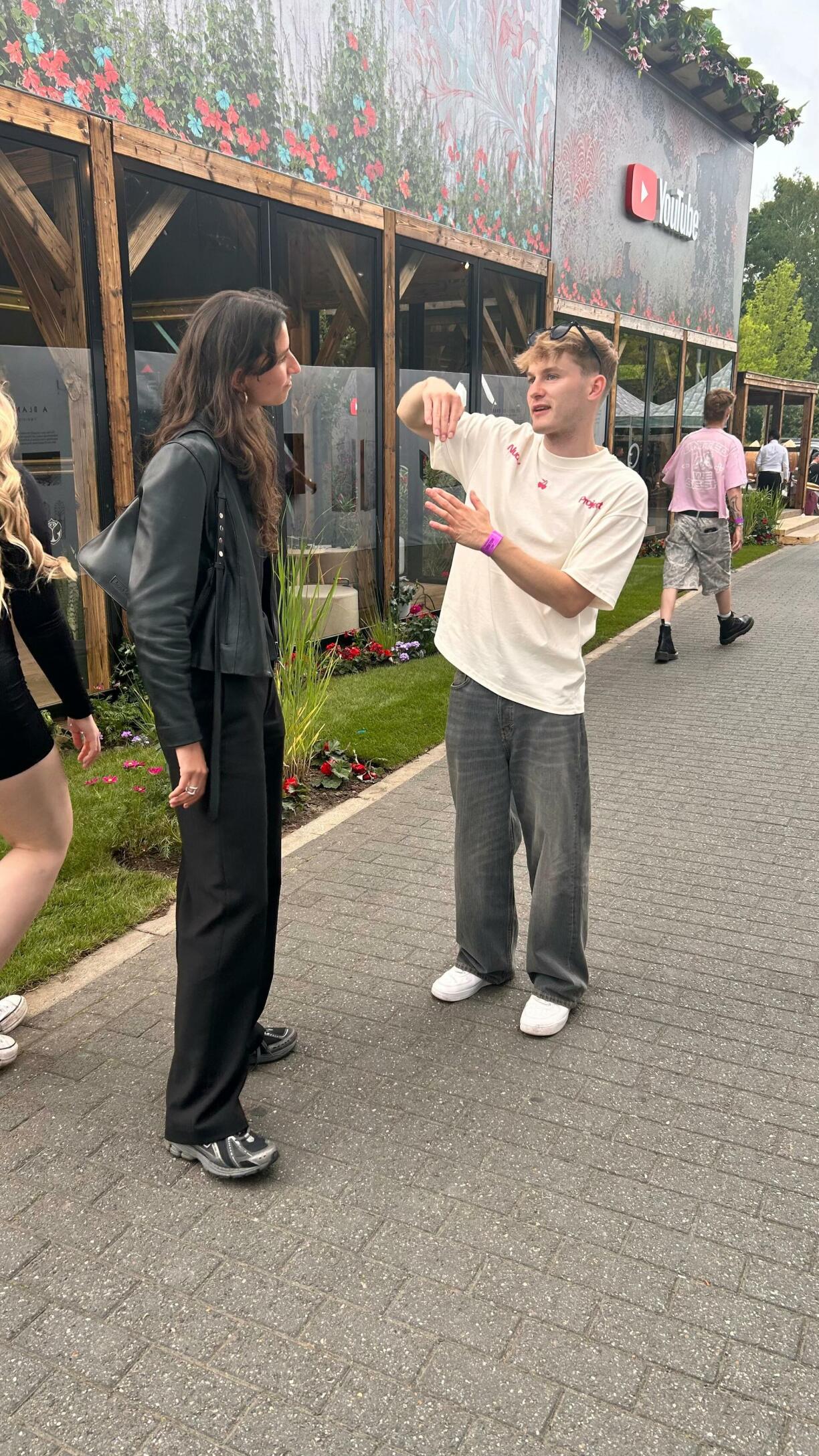 Mam Ogazón a Nosi waren direkt zwee Lëtzebuerger Artisten um Tomorrowland.