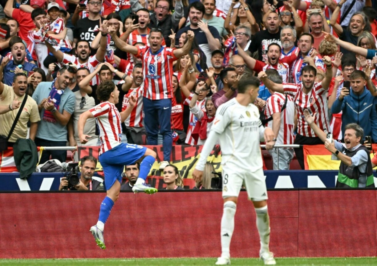 Atletico Madrid's Argentine forward Julian Alvarez celebrates scoring his team's fourth goal in the rout of Real Madrid