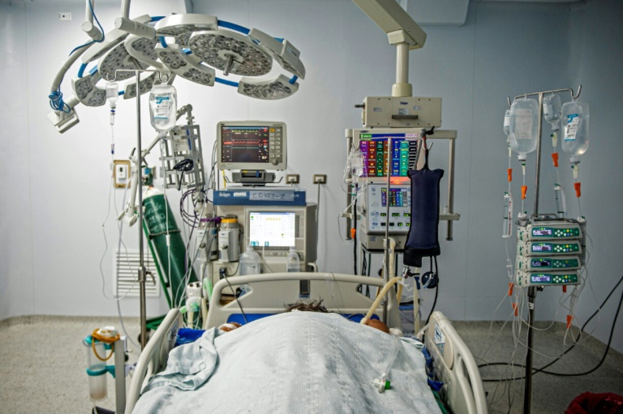 Im Fall des wegen mehrfachen Mordes verurteilten Krankenpflegers in Nordrhein-Westfalen weiten sich die Ermittlungen deutlich aus. Gegen den Mann werde in 121 weiteren Verdachtsfällen ermittelt, sagte eine Sprecherin der Staatsanwaltschaft in Aachen.