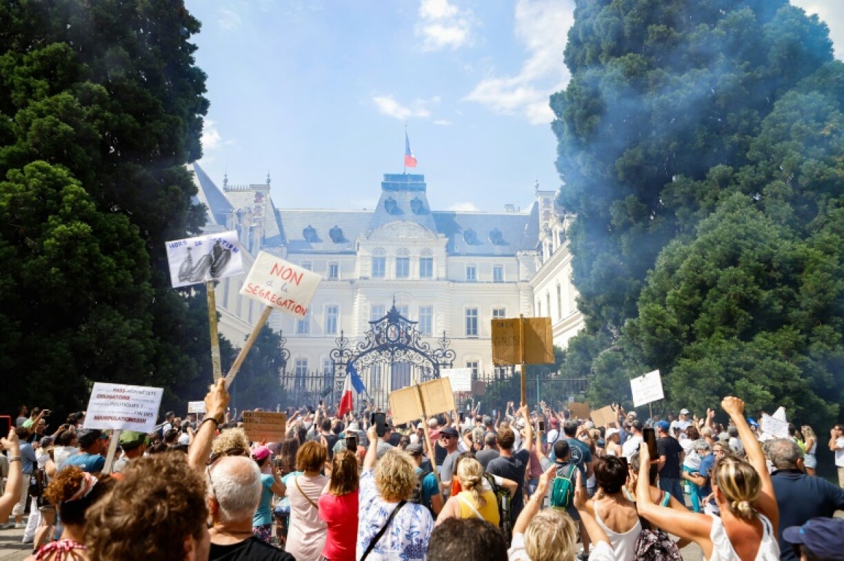 Manifestation contre le pass sanitaire à Annecy le 24 juillet 2021