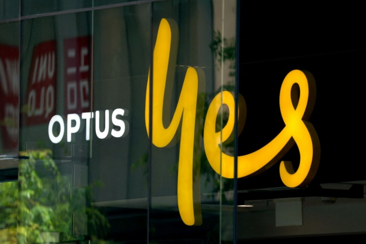 An outlet for the Australian communications company Optus in Sydney. Optus chief executive Stephen Rue said an outage that prevented calls to emergency services and led to three deaths was