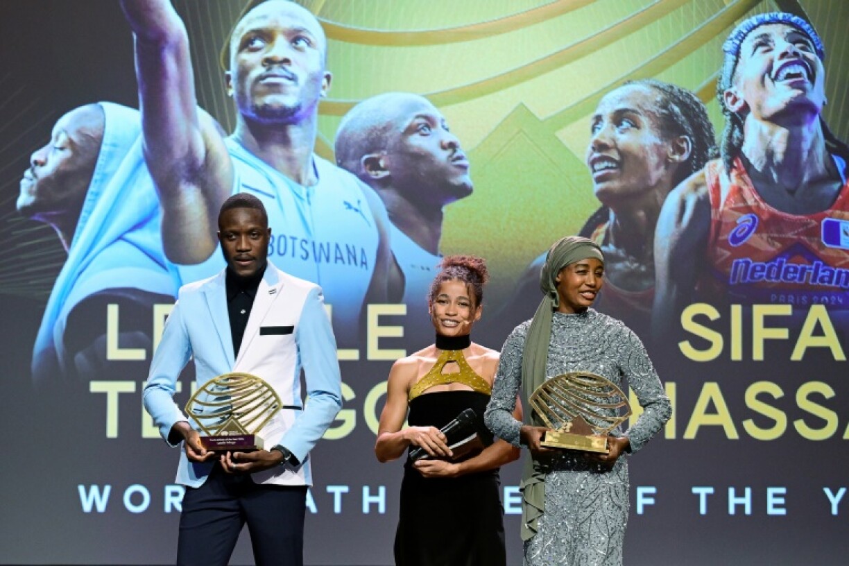Botswanan sprinter Letsile Tebogo (L) and Dutch middle and long-distance runner Sifan Hassan (R) won the awards at a ceremony in Monaco