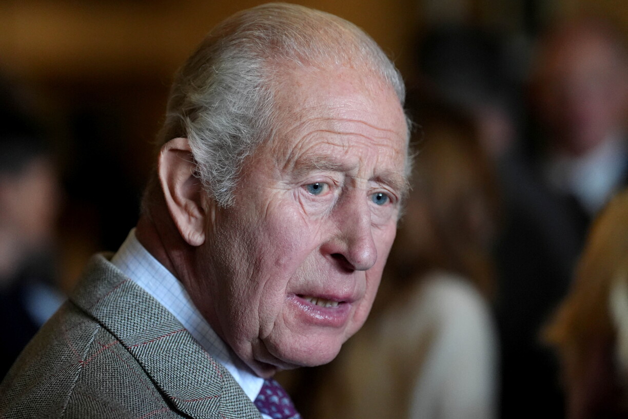 Den Charles III. fuerdert Garantien, datt KI am Déngscht vun der Mënschheet bleiwe muss.