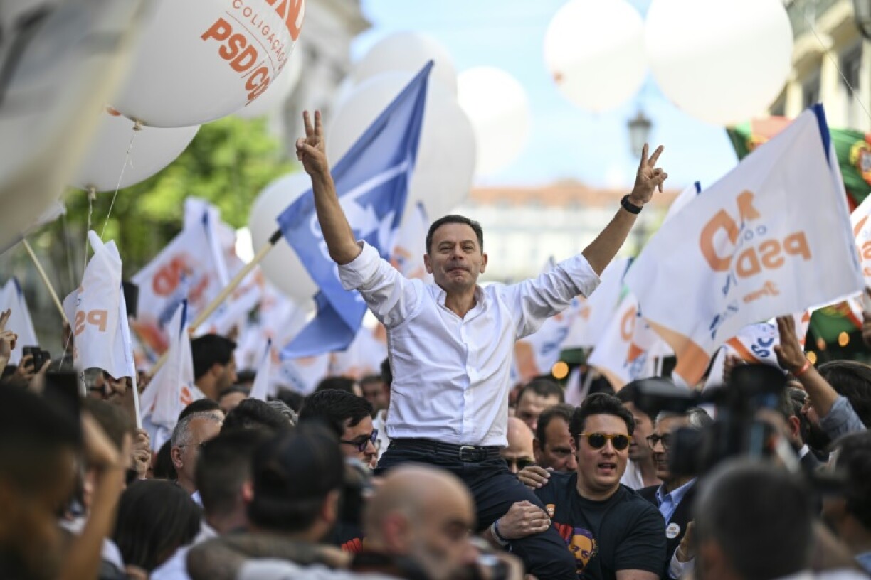 Support for Portuguese Prime Minister Luis Montenegro's centre-right Democratic Alliance (AD) has inched up in the final days of the campaign