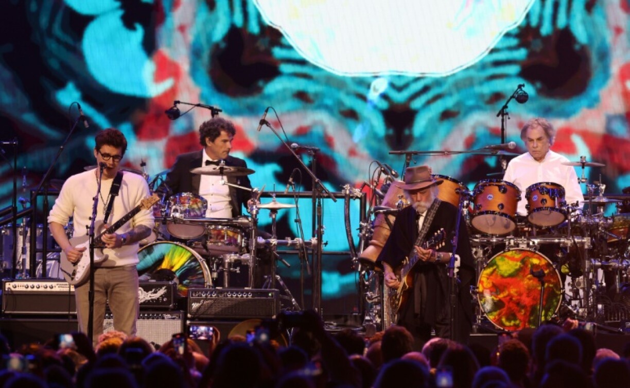 Dead & Company was the marquee act to take the stage at the 2025 MusiCares pre-Grammy gala honoring the Grateful Dead