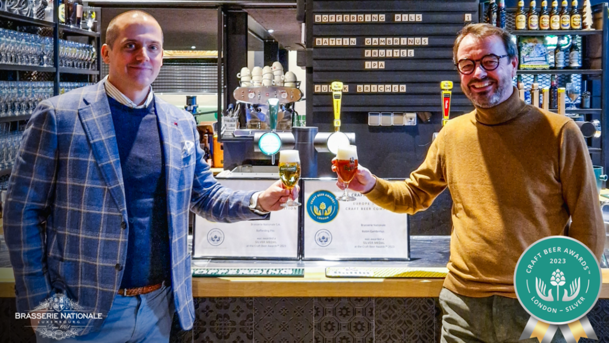 M. Mathias Lentz, Directeur de la Brasserie Nationale, à gauche, et M. Maurice Treinen, Directeur de production, à droite