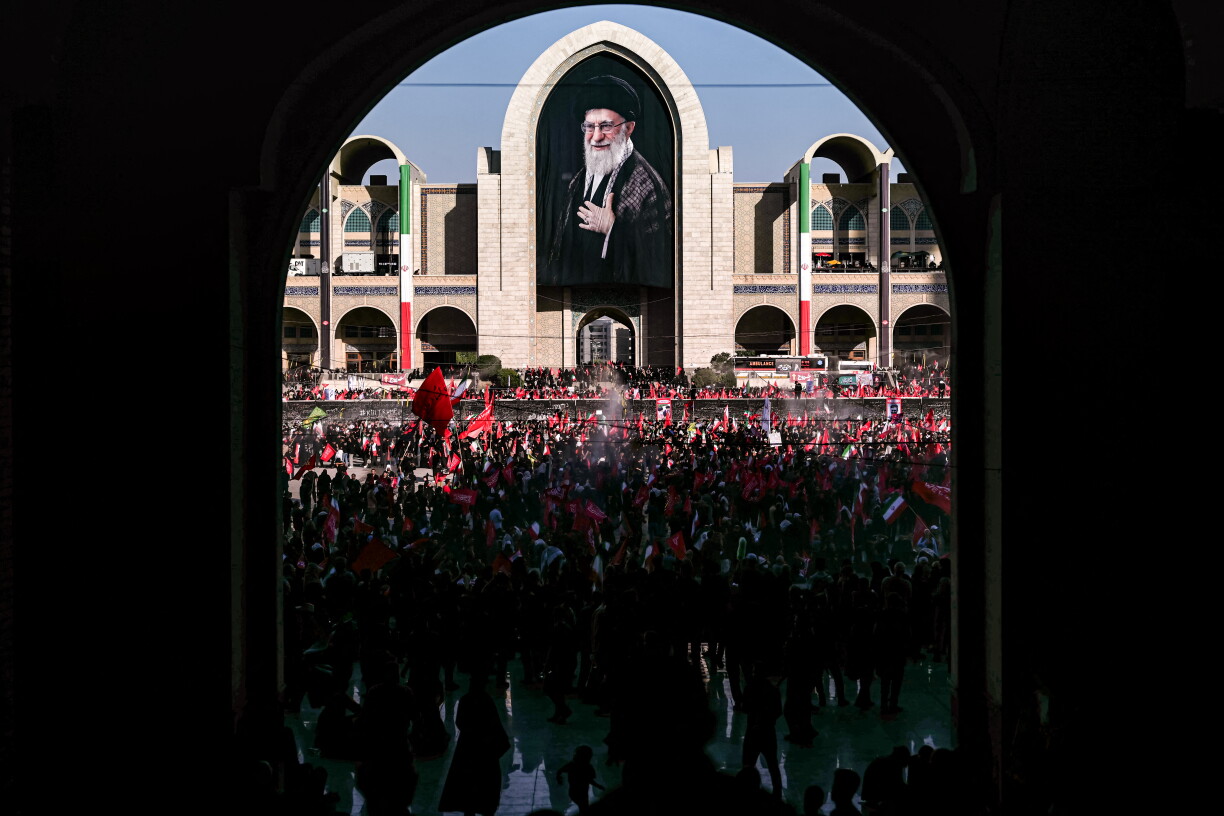 Trauerfeierlechkeeten zu Teheran zu Éiere vum Ajatollah Chamenei