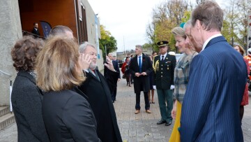 De Robert Goebbels bei der Visitt vum Belsche Kinnek a senger Fra zu Schengen 2019.