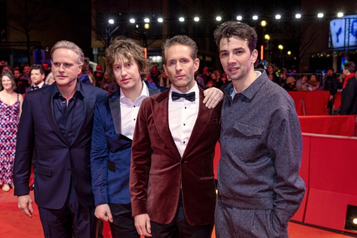 BlackBerry: Cary Elwes Matt Johnson, Glenn Howerton, Jay Baruchel