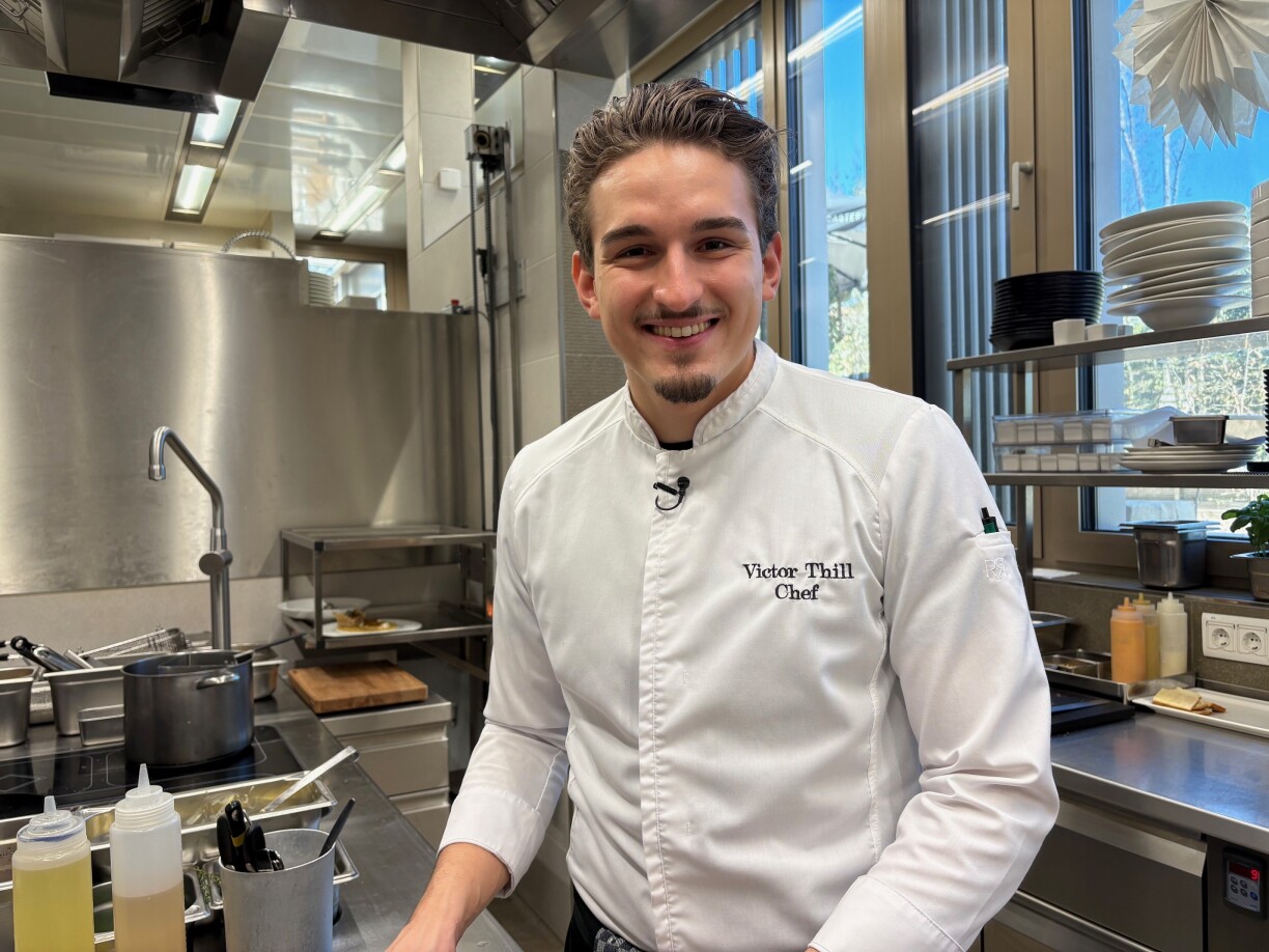 De Victor Thill an der Kichen.