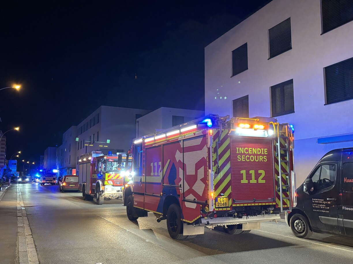 Fire engines on Rue de la Gare.