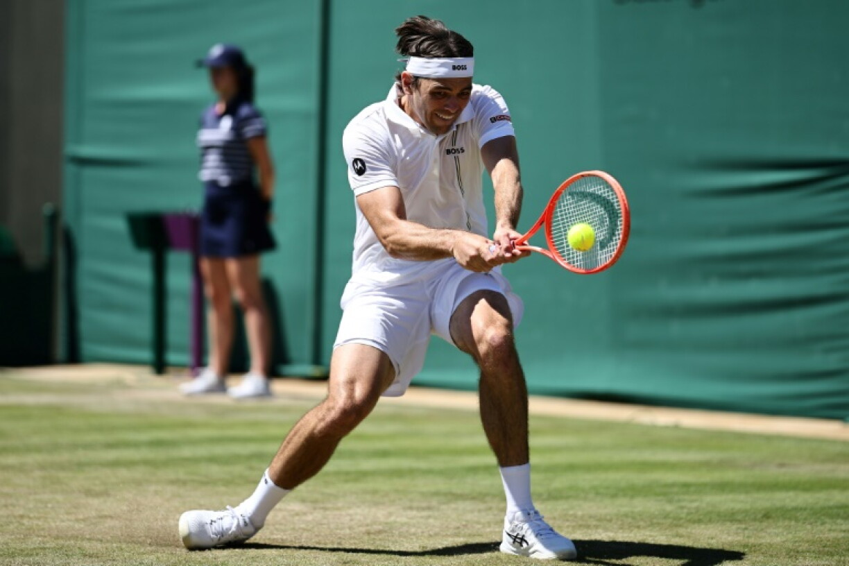 L'Américain Taylor Fritz face à son compatriote Patrick Kypson au second tour du tournoi de Wimbledon le 2 juillet 2026 dans le sud-ouest de Londres