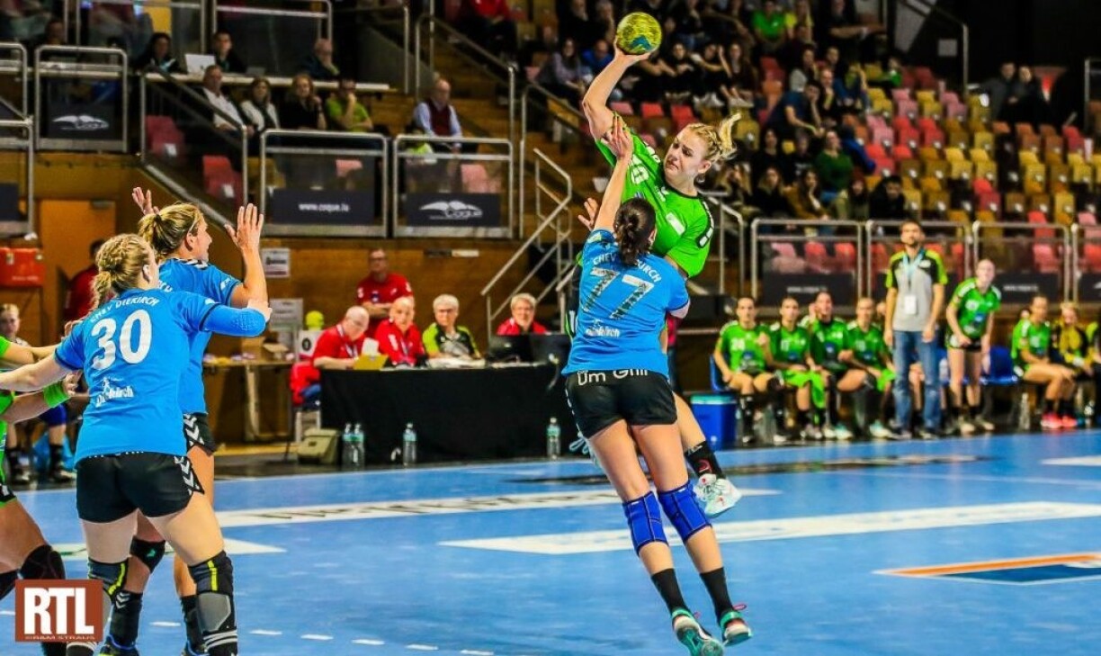 Klickt op d'Foto, fir déi ganz Galerie vum Maya a Robert Straus ze gesinn.