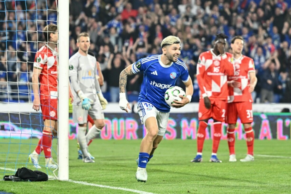 Julio Enciso auteur du troisième but de Strasbourg contre les Allemands de Mayence en Ligue Conférence au stade de La Meinau, le 16 avril 2026