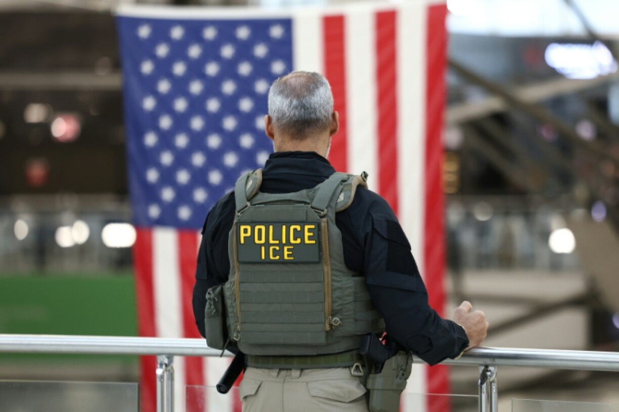 Bei einer Fahrzeugkontrolle im US-Bundesstaat Texas hat ein Mitarbeiter der umstrittenen Einwanderungsbehörde ICE einen Mexikaner erschossen, der nach Angaben seiner Familie seit fast 35 Jahren in den USA lebte.