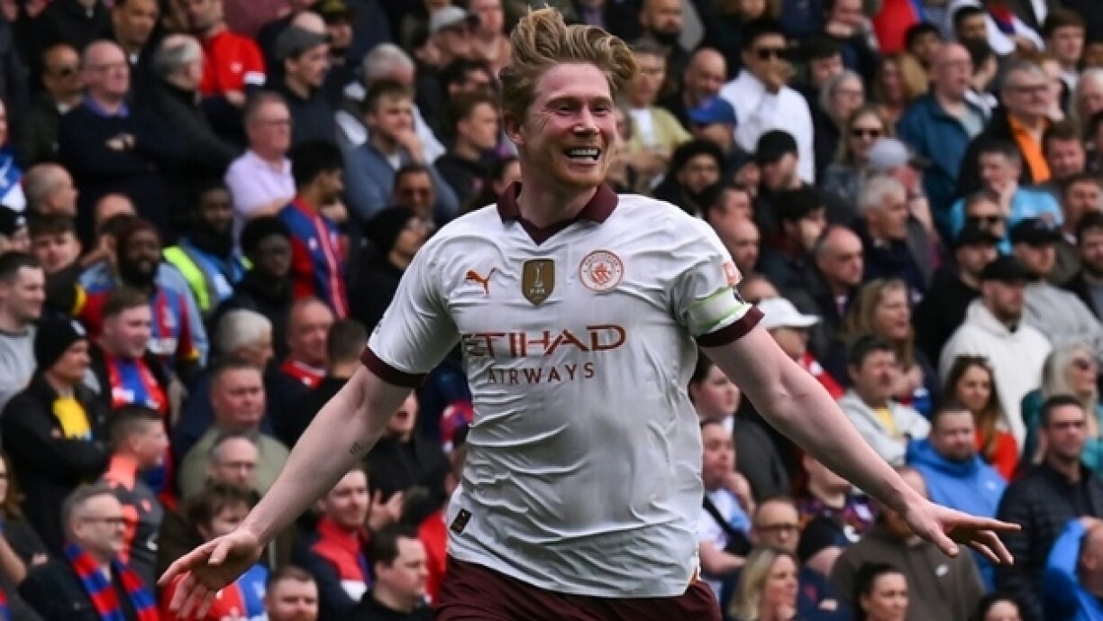 De Kevin De Bruyne huet elo 100 Goler fir Manchester City geschoss.