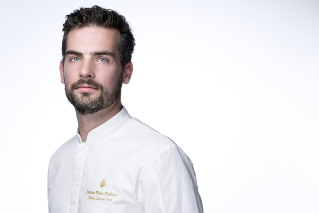 Le chef pâtissier Bastien Blanc Tailleur, lors d'une séance photo à Paris le 17 juin 2024