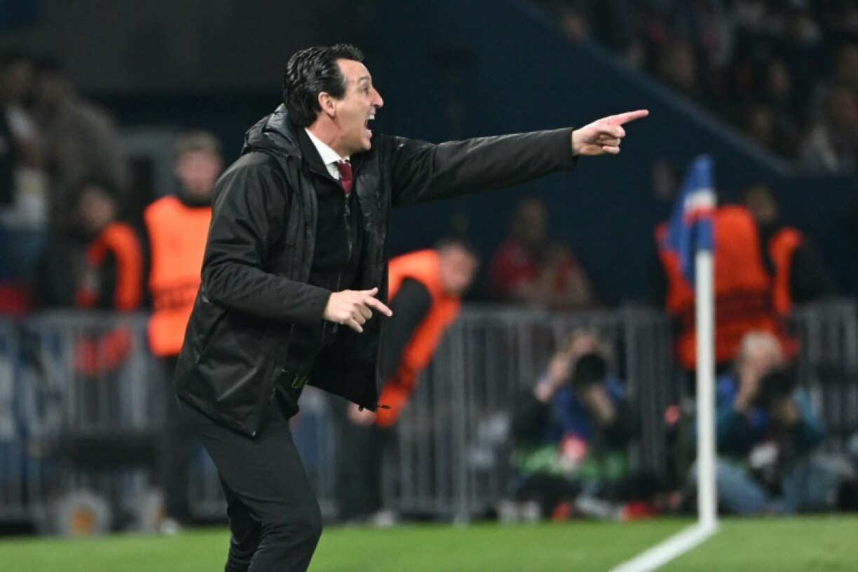 Unai Emery gestures on the touchline during Aston Villa's 3-1 defeat by Paris Saint-Germain on Wednesday