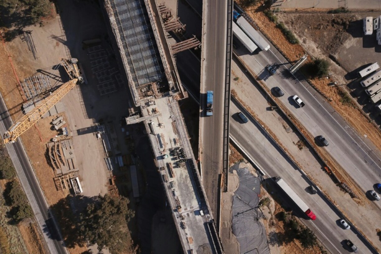 The dream of a high-speed train service linking the California cities of Los Angeles and San Francisco has been over 15 years in the making