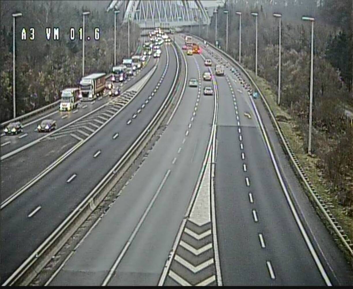 There are traffic jams between the A3 and the A1, in the direction of Luxembourg City.