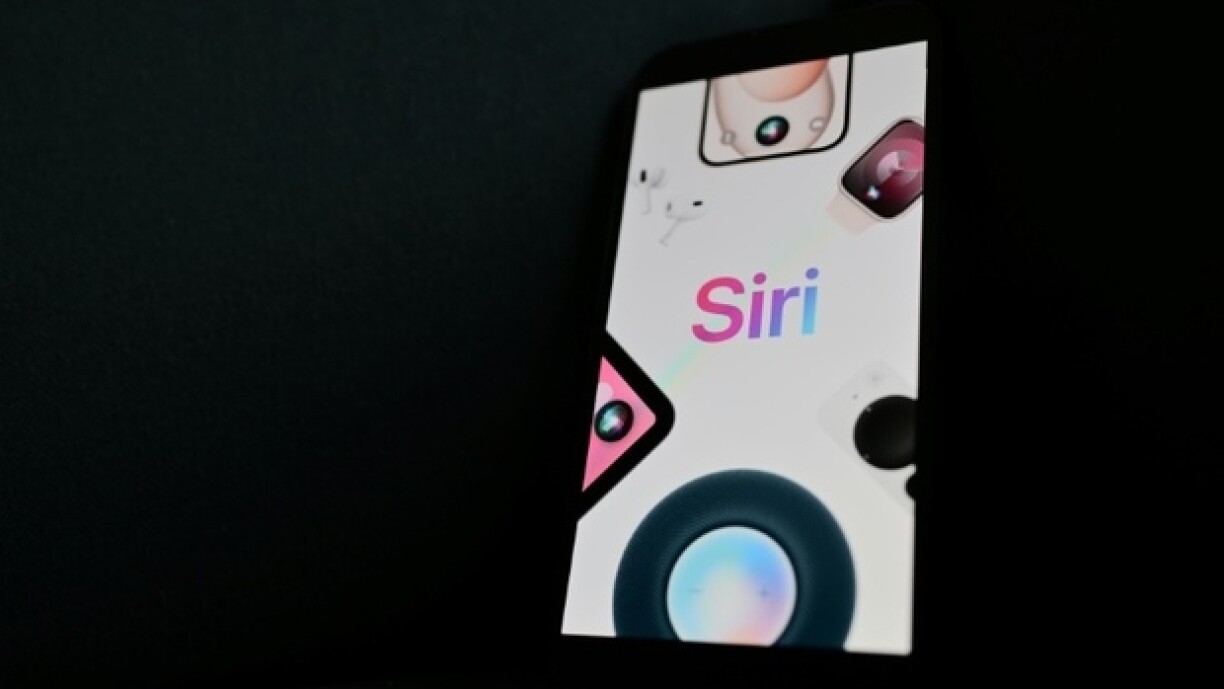 Siri, l'assistant numérique vocal développé par Apple, sur un écran de smartphone, le 14 février 2025