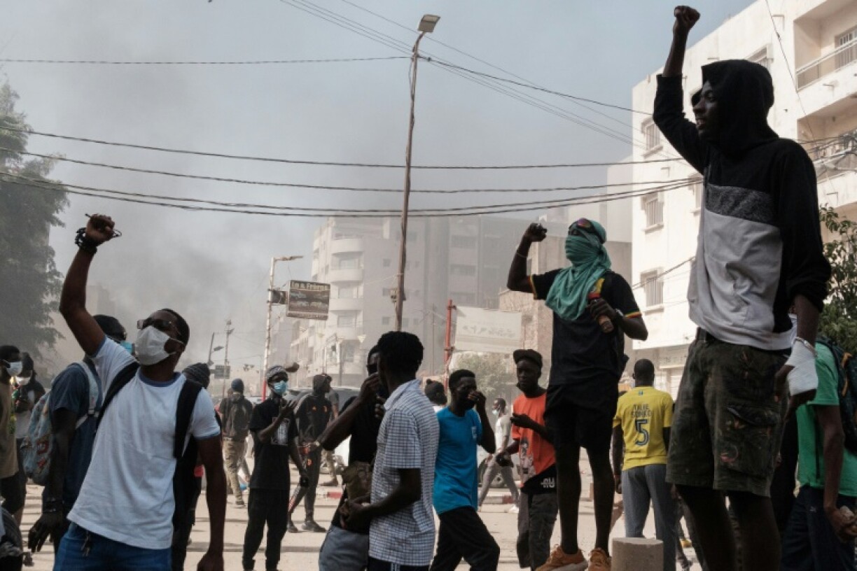 Heurts entre police et manifestants à Dakar, le 9 février 2024 au Sénégal