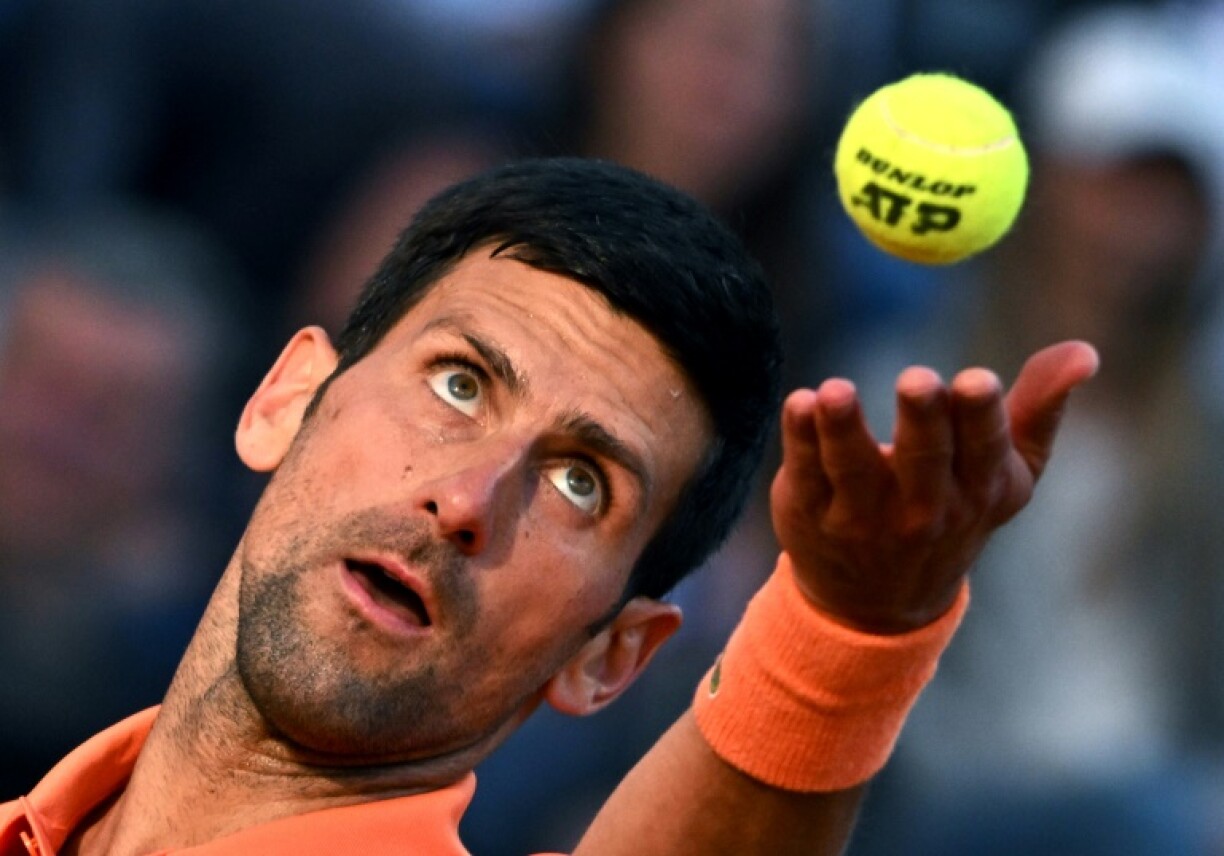 Le Serbe Novak Djokovic contre le Suisse Stan Wawrinka en 8e de finale du tournoi de Rome, le 12 mai 2022