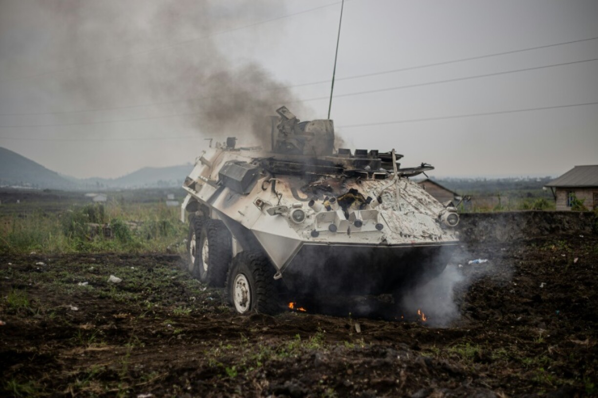 At least one armoured vehicle of the UN peacekeeping force was hit between Goma and Sake