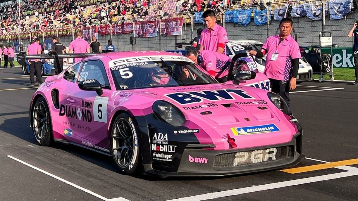 Le Luxembourgeois Dylan Pereira frappe fort en Carrera Cup Asia