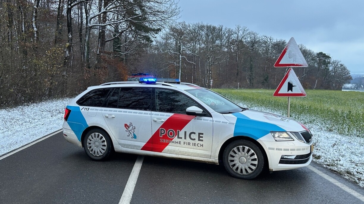La police a barré le CR118 entre Angelsberg et Larochette vendredi matin, où un grave accident s'est produit.