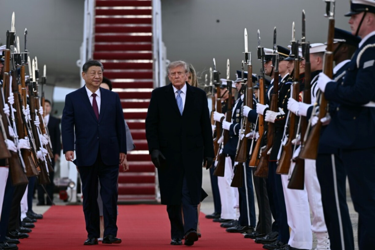 US President Donald Trump gave Chinese President Xi Jinping a rare personal airport welcome