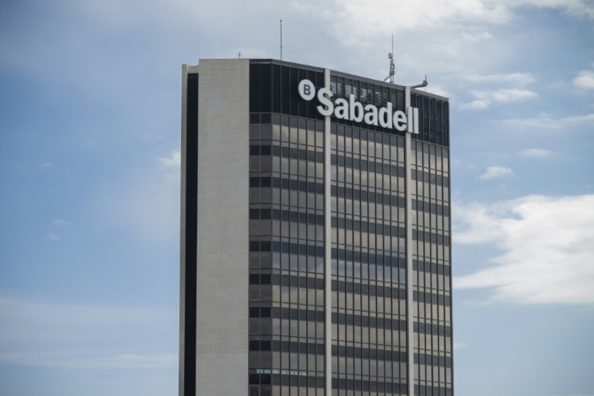 Sabadell has a dispersed ownership structure, making the outcome of the takeover bid uncertain