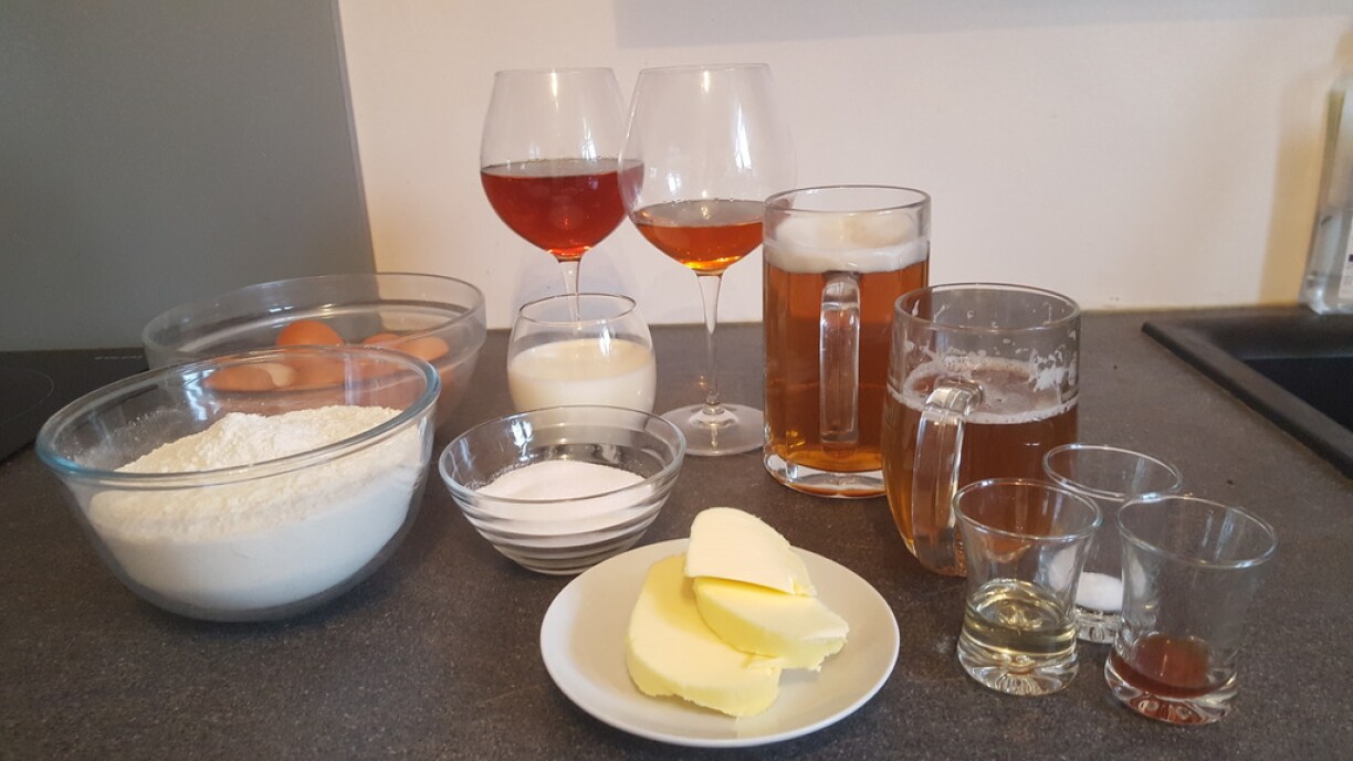 De haut en bas: le rhum, le pastis, la bière. Oui oui, il faudra tout ça, à la louche.