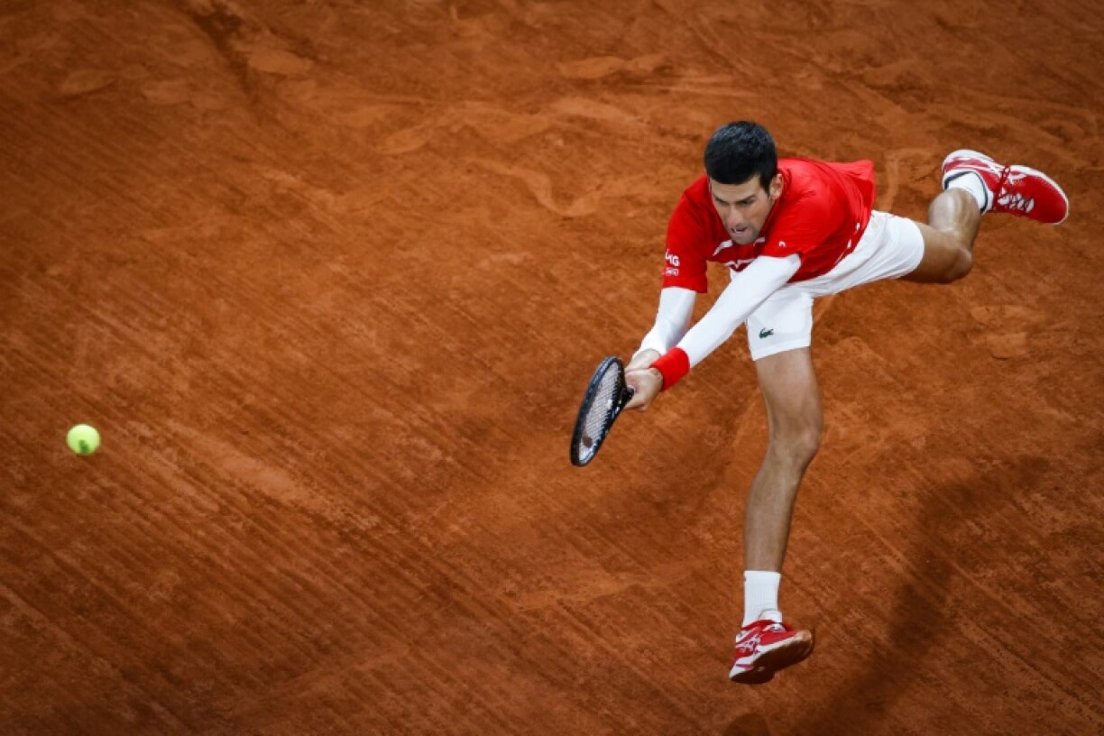 Le Serbe Novak Djokovic, lors de la finale du tournoi de Roland-Garros contre l'Espagnol Rafael Nadal, le 11 octobre 2020 à Paris