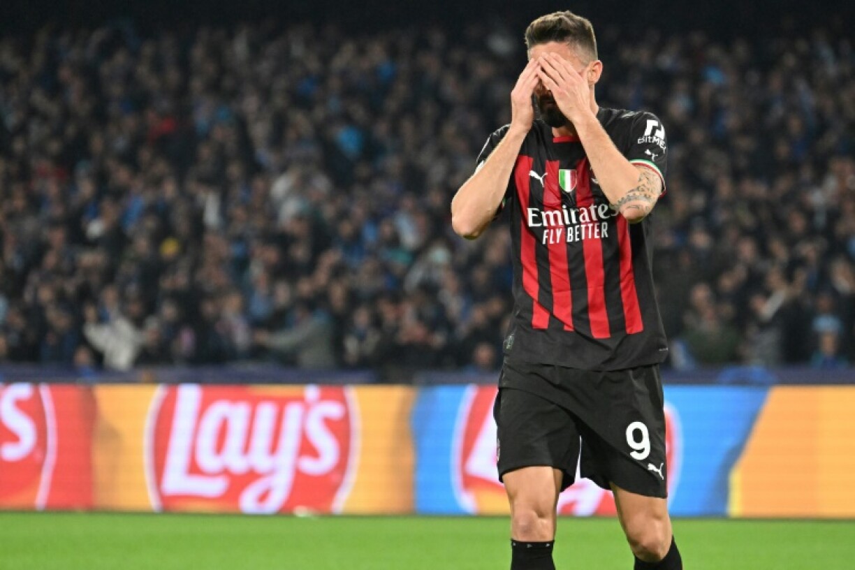 Olivier Giroud vient de manquer un penalty cotre Naples au stade Diego-Maradona, le 18 avril 2023