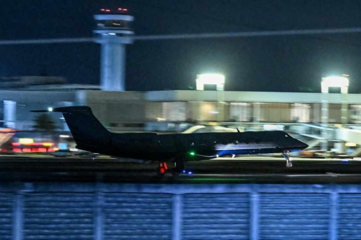 De Fliger mam Rodrigo Duterte u Bord.