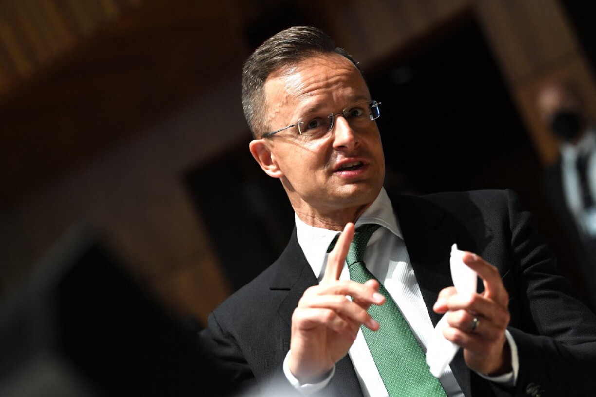 Le ministre hongrois des Affaires étrangères Peter Szijjarto