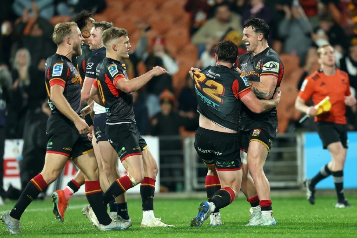 Waikato Chiefs celebrate a try against the ACT Brumbies