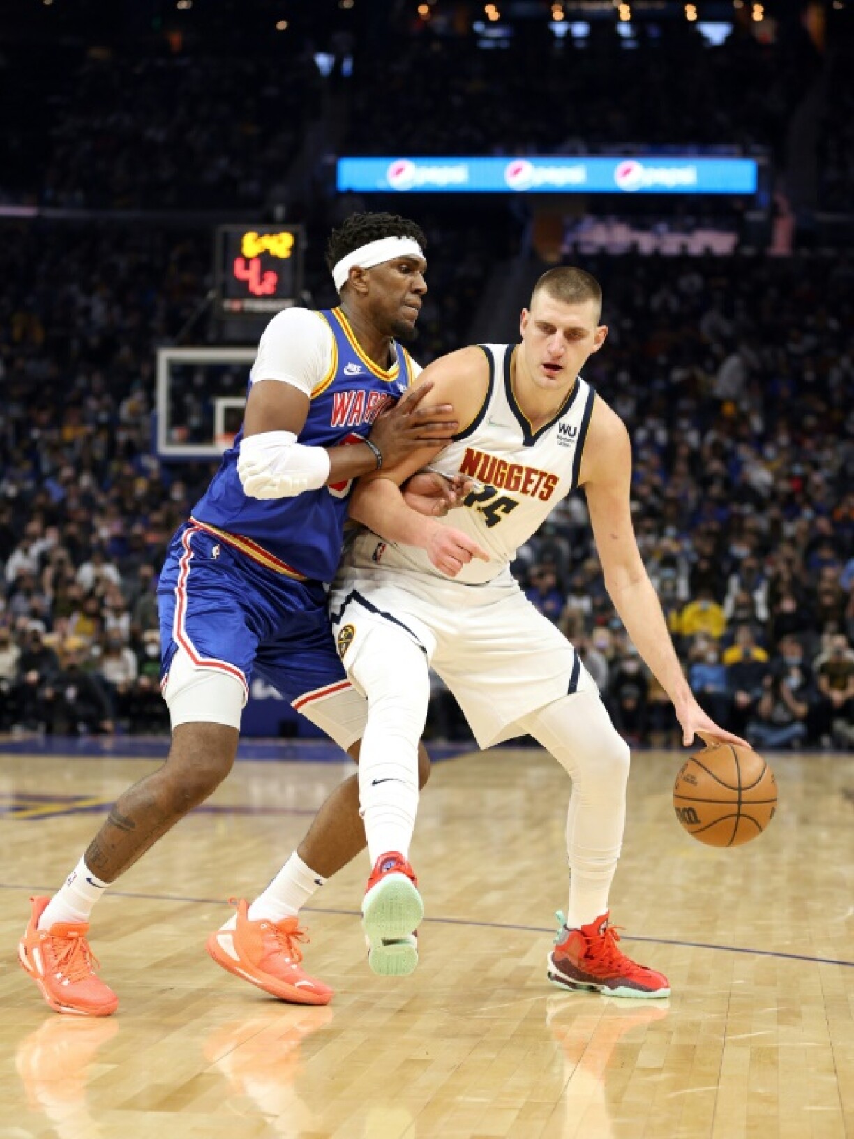 Nikola Jokic des Denver Nuggets lors du match face à Golden State, le 28 décembre 2021 à San Francisco